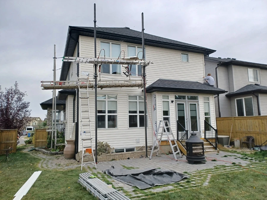 Navigating Roofing Solutions in Calgary: A Guide to Services and Maintenance