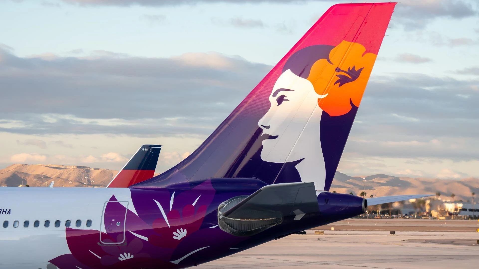 How do I select an extra comfort seat on Hawaiian Airlines?