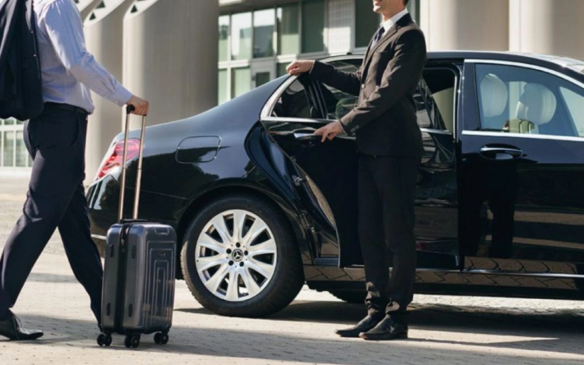 The Ultimate Guide to Hiring a Limo: Luxury, Comfort, and Convenience