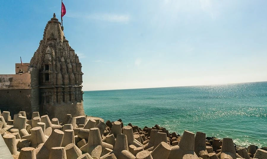 Dwarka Beach - Places Nearby to See &amp; When to Go