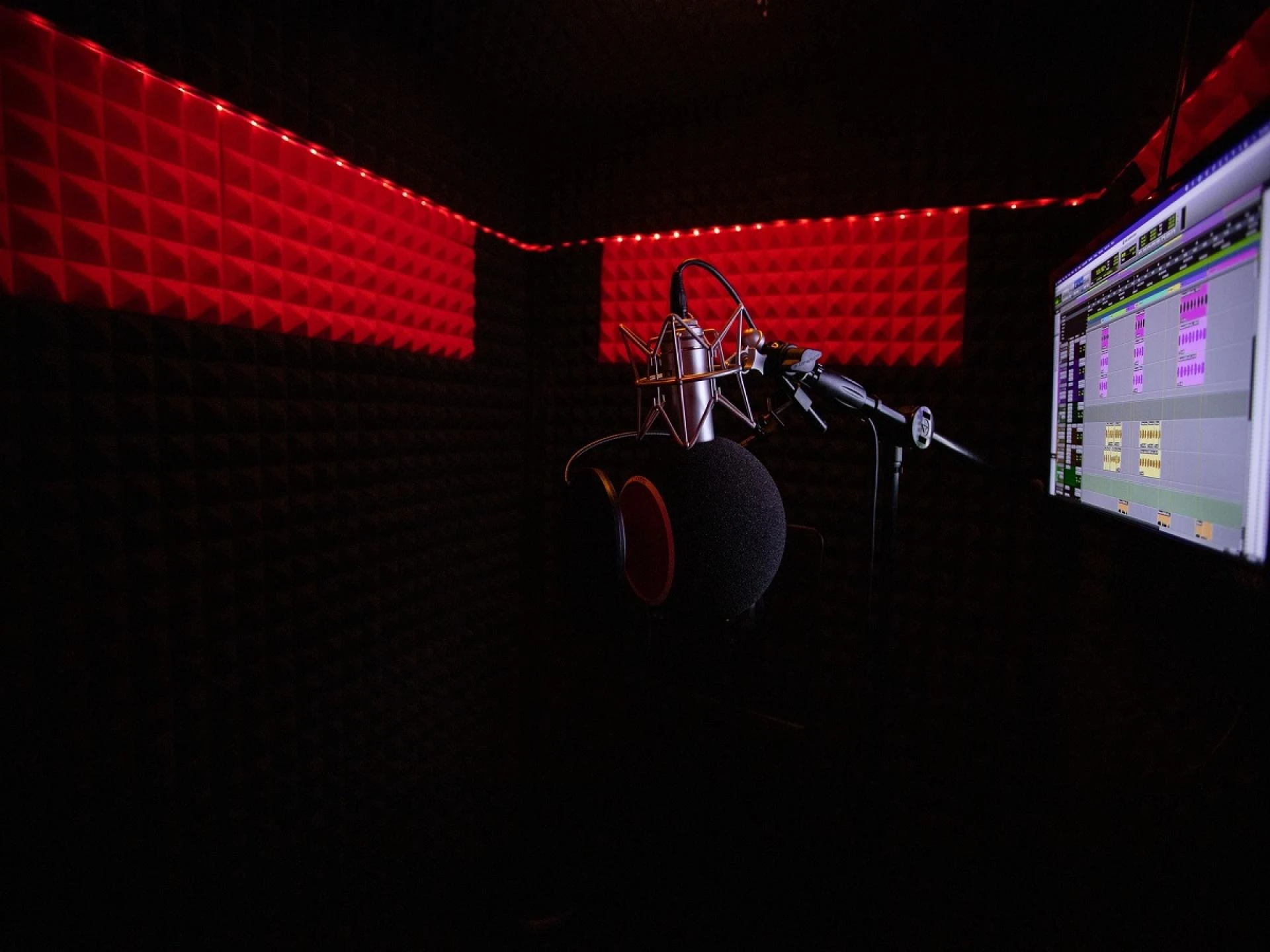 Elevating Music Production: The Role of Sound Valley Studios