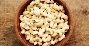 HOW ARE DRY FRUITS HEALTHY FOR WOMEN?