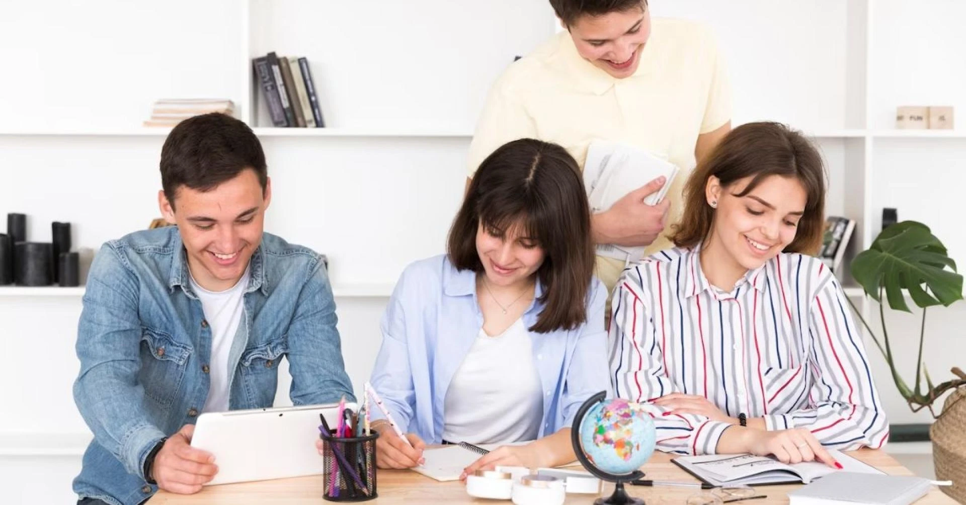 Taking Note: An In-Depth Comparison of Three Popular Apps