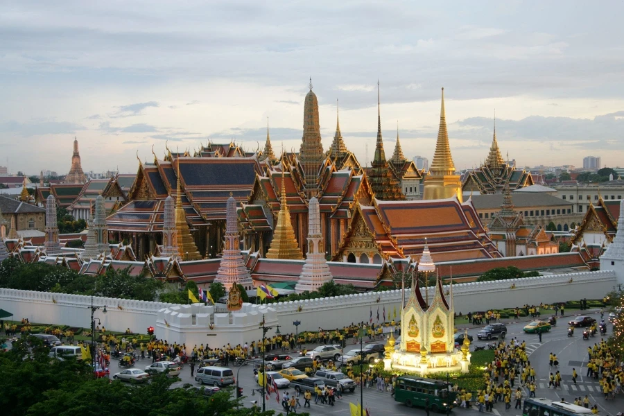 Thailand's Tropical Eden: Discovering the Enchanting Beauty of Krabi