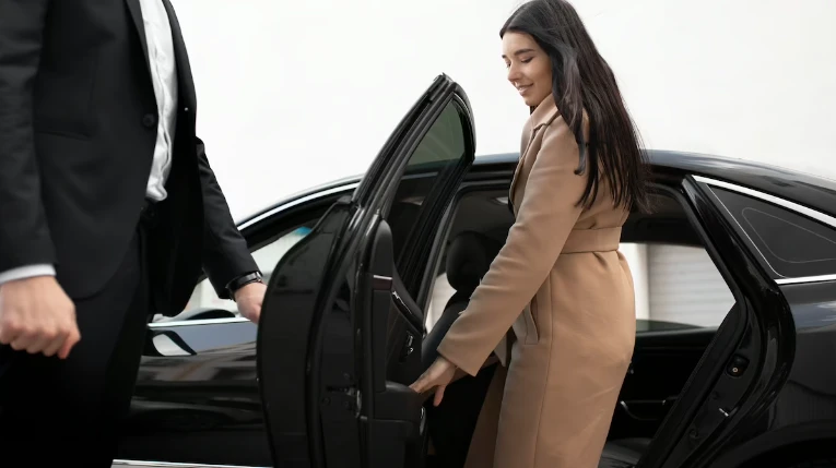 Are there shuttles from Orlando Airport to Port Canaveral