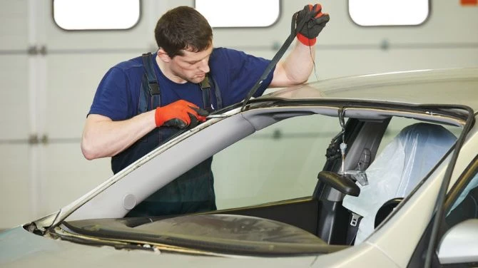The Benefits of Door Glass Repair: Why it's a Smart Investment for Car Owners