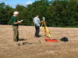 How to Choose The Right Land Surveyor For Your Project