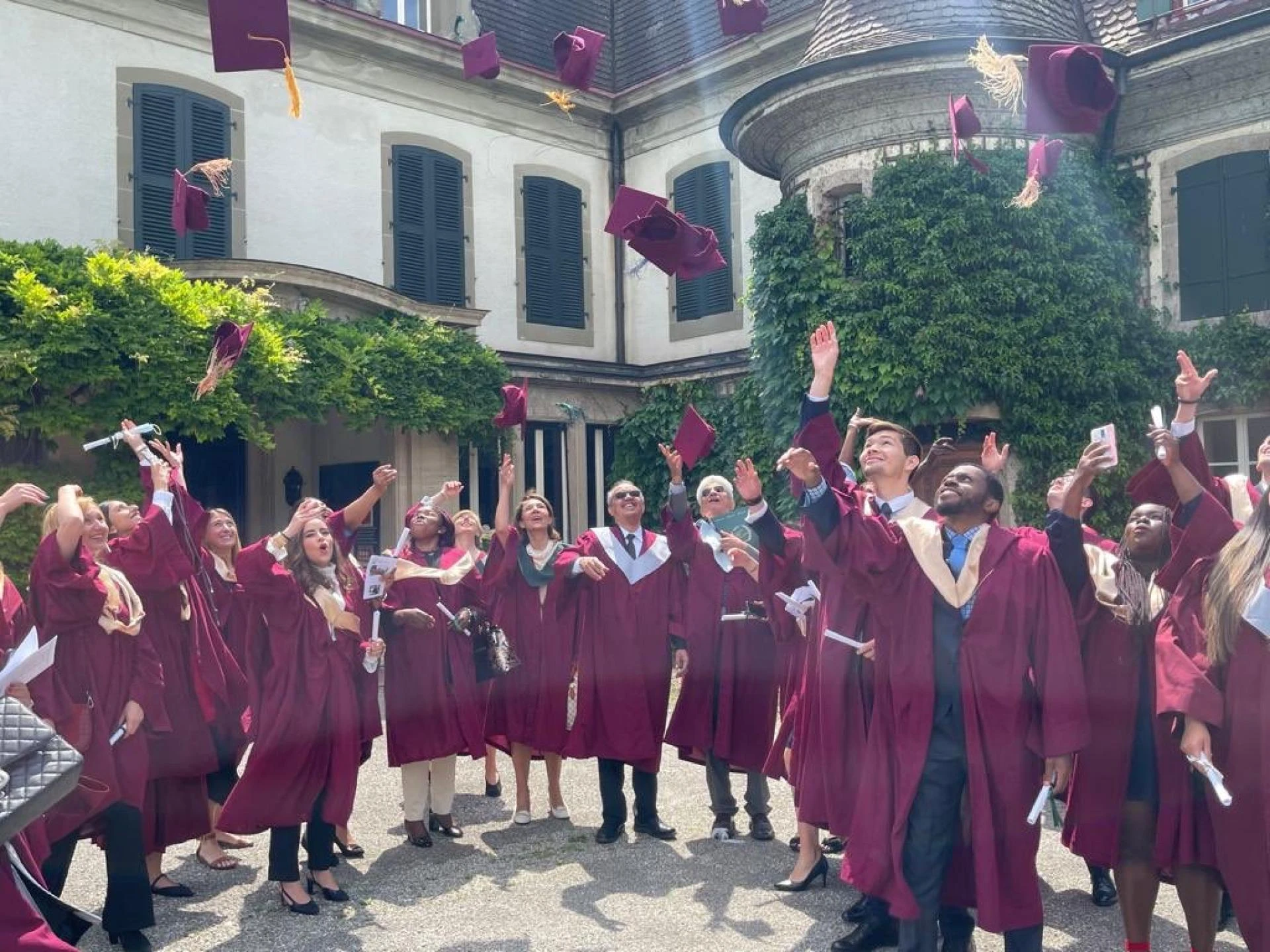 Top Jobs That You Can Expect After Choosing The Best School For International Relations