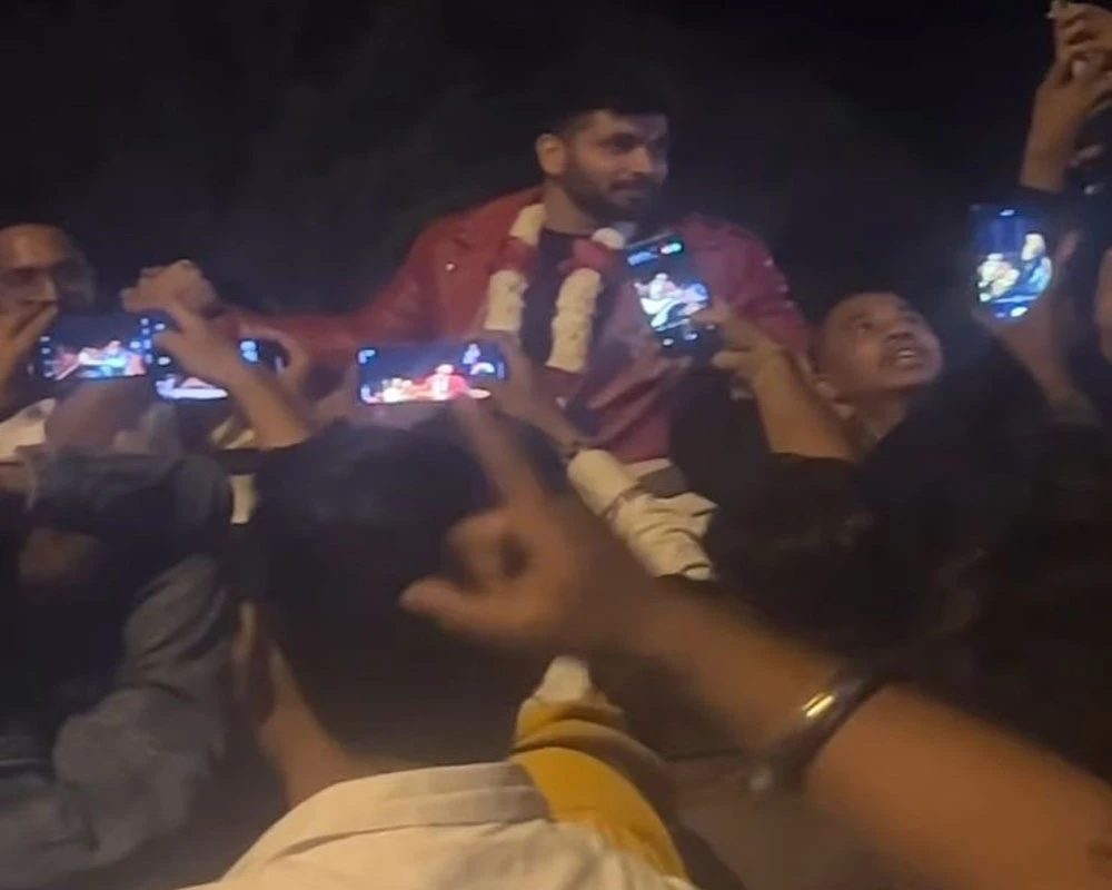 Shiv Thakare gets a royal welcome in hometown after 'Bigg Boss 16'