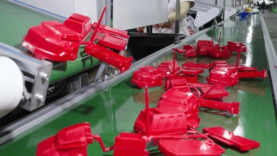 3 Advantages of Outsourcing Plastic Injection Molding to a Chinese Company