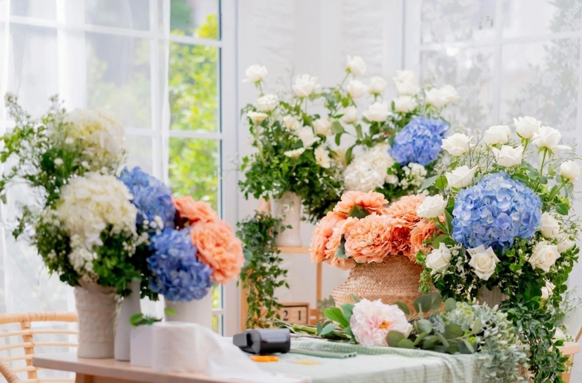 10 Christmas Flowers to send at home when you aren’t with them