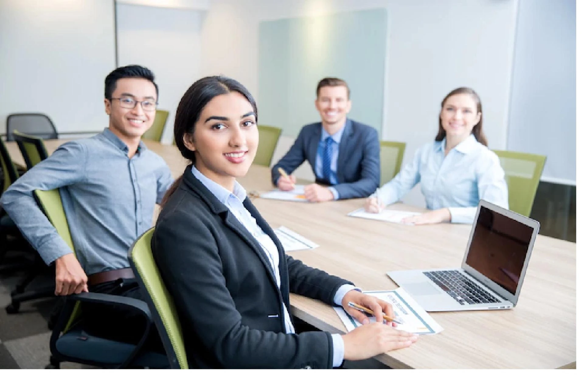 What are the subjects taught in the management institute in Mumbai?