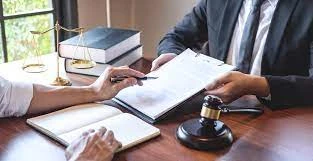 Here are a few services that real estate lawyers provide to sellers!