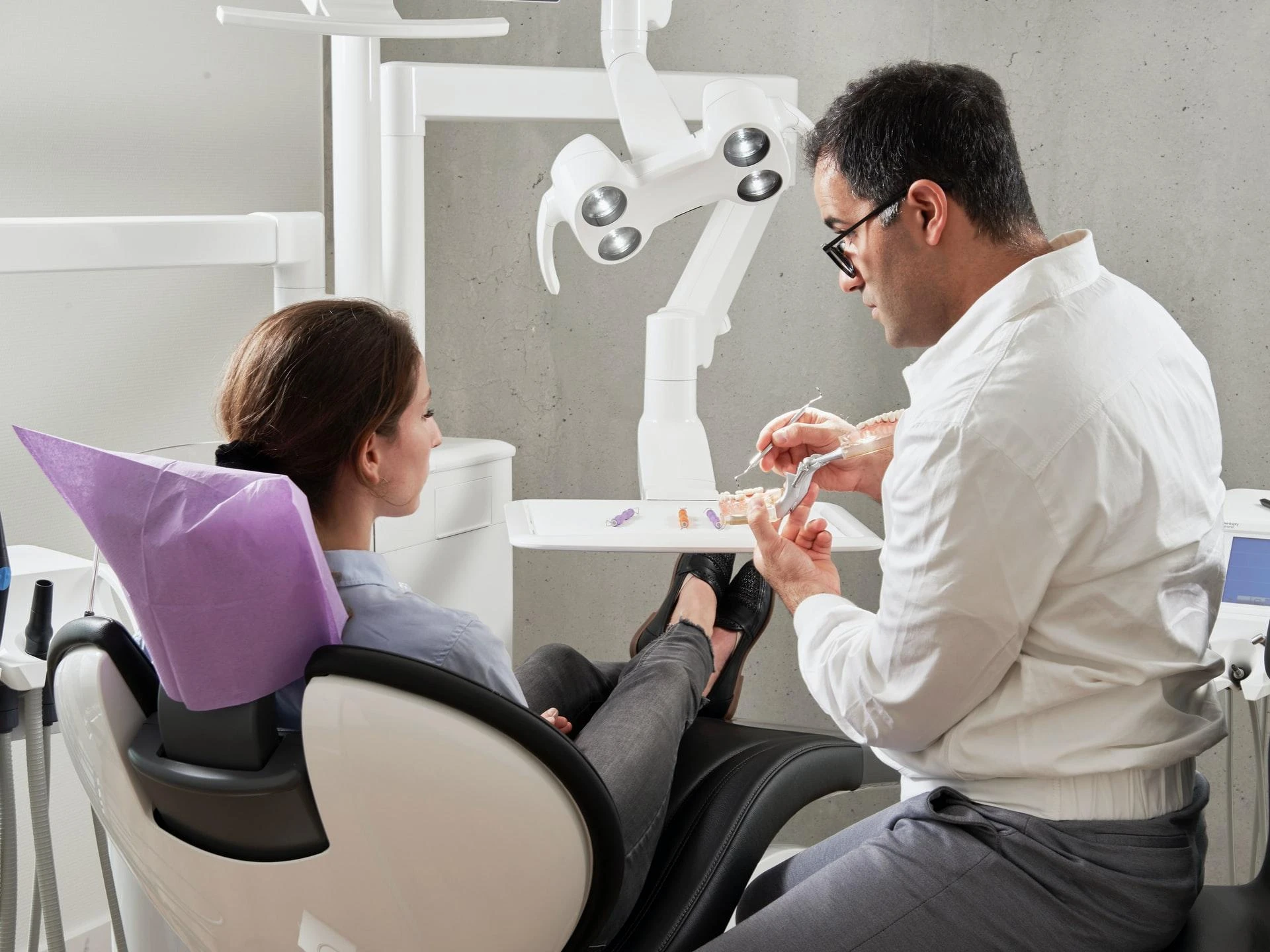 Choosing the right dentist in Roswell, GA can be a challenge