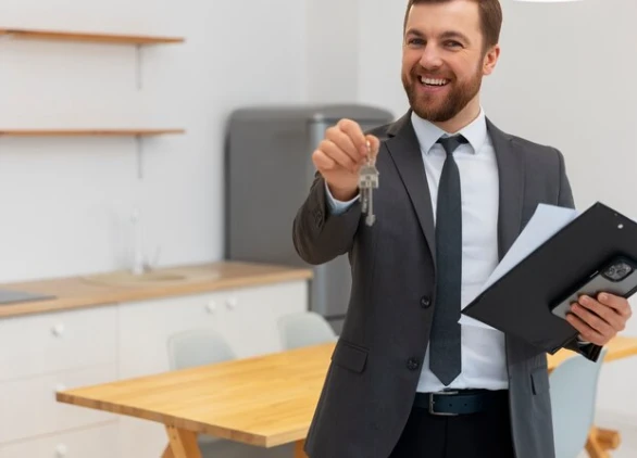 Experience the Best of Bellerive Living with Our Expert Real Estate Services