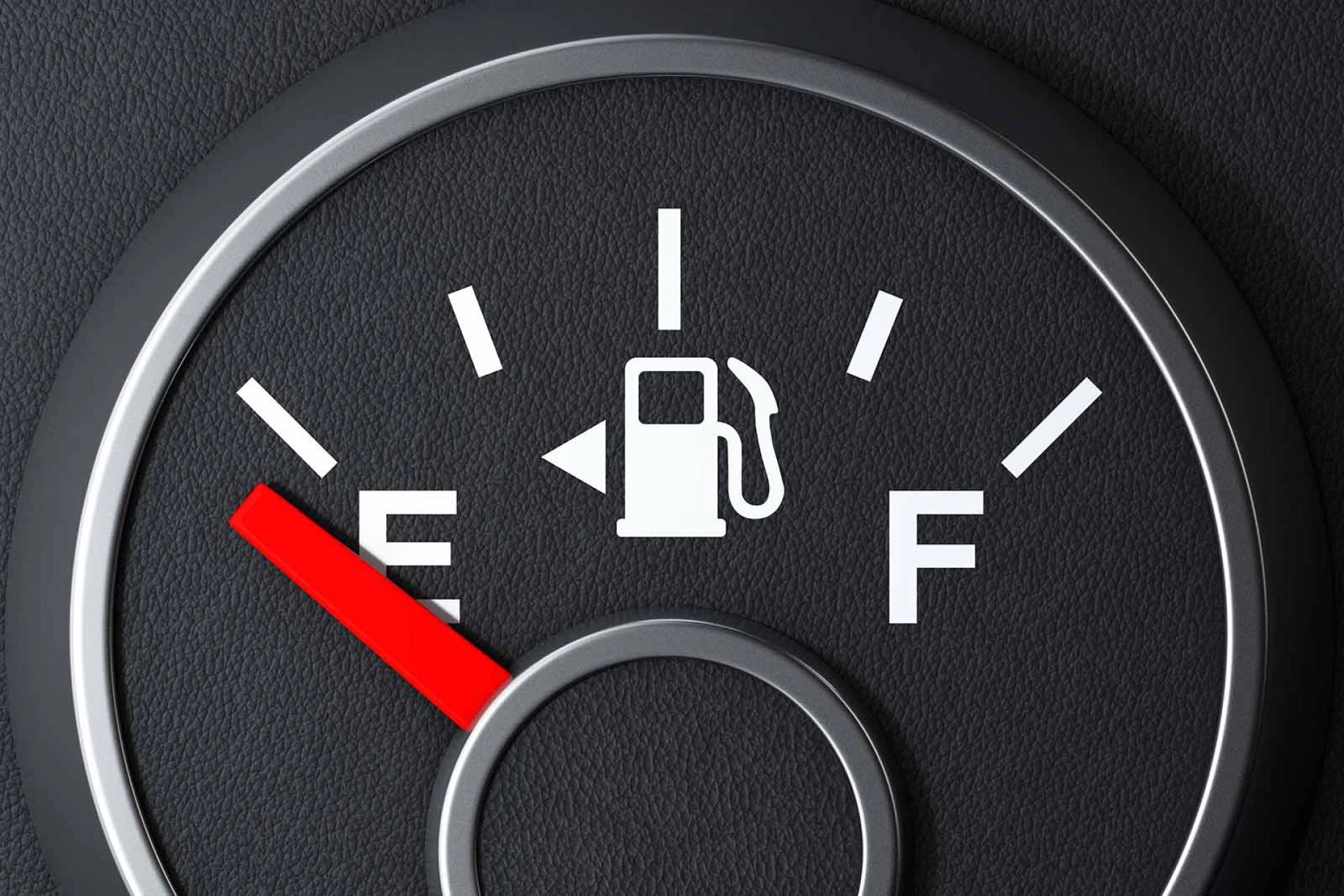 How To Handle The Situation If Your Vehicle Is Running Out Of Fuel?