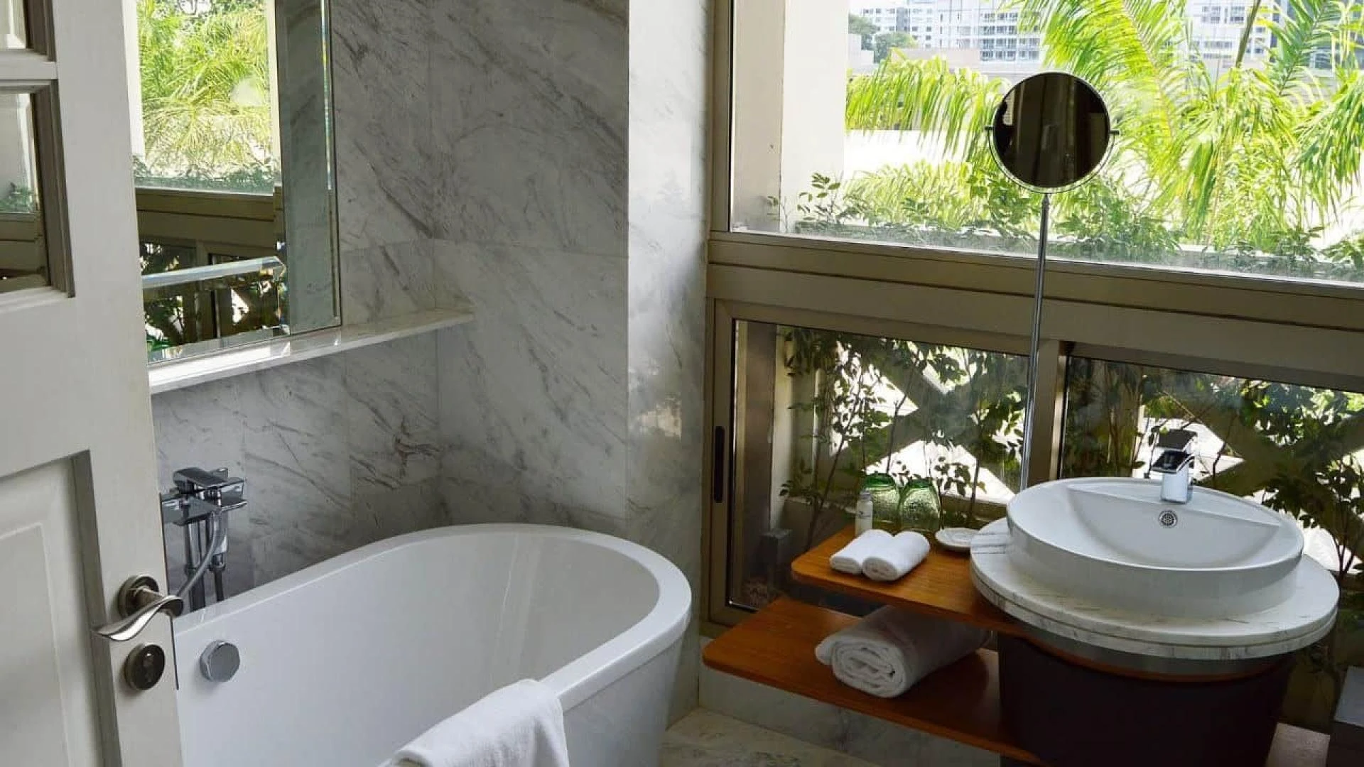 3 Top Trends in Bathroom Tile Design for 2022