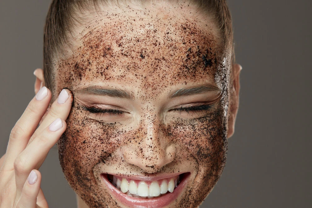 Say Goodbye to Dull Skin: How Using of A Face Scrub Can Revitalize Your Complexion