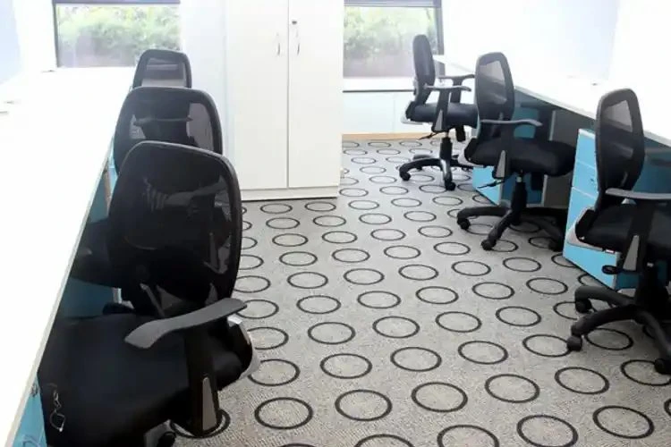 Coworking as opposed to Working From Home: Pros and Cons