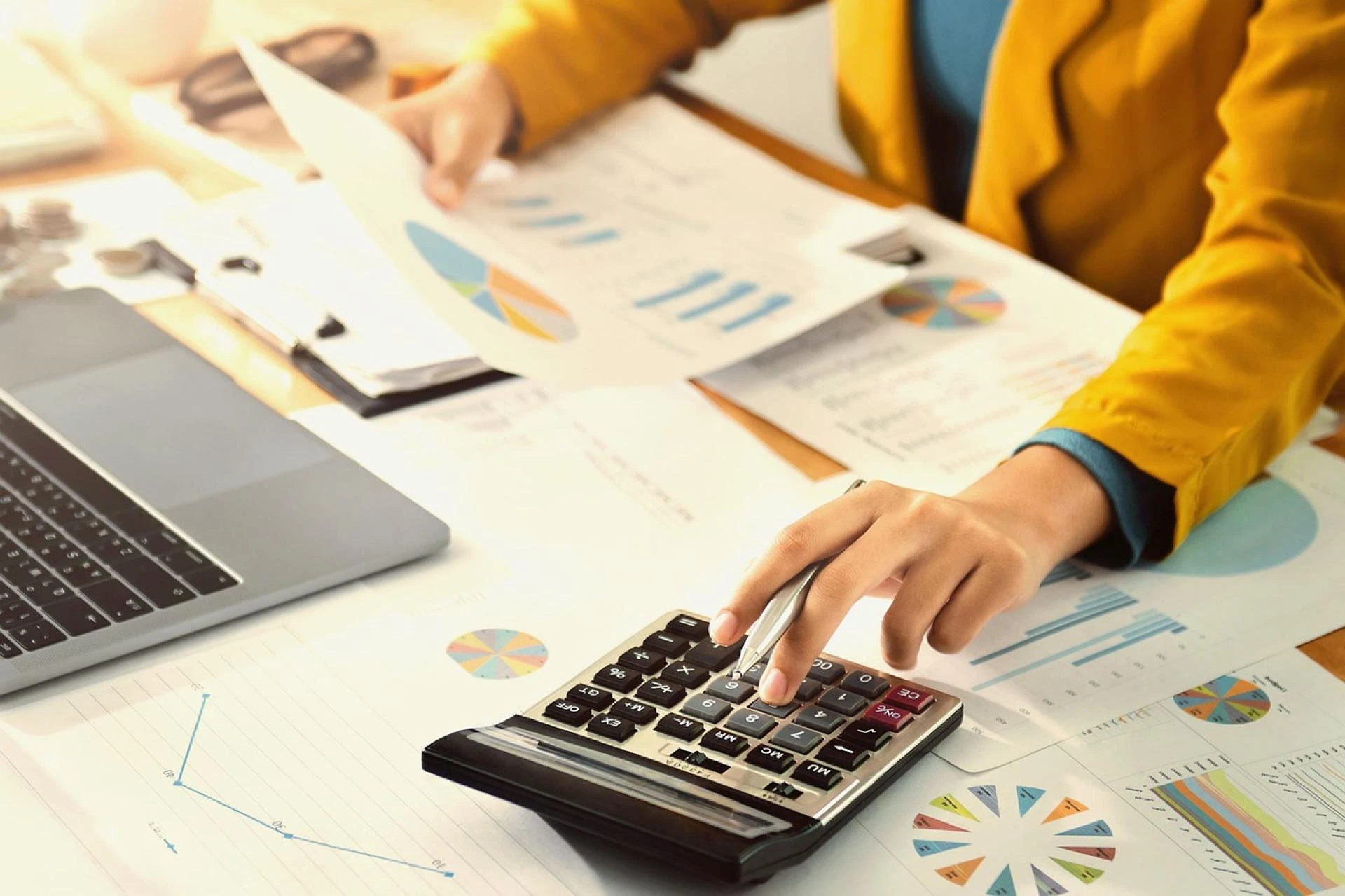Small Business Accounting: Save Time &amp; Money (Grow Faster!)