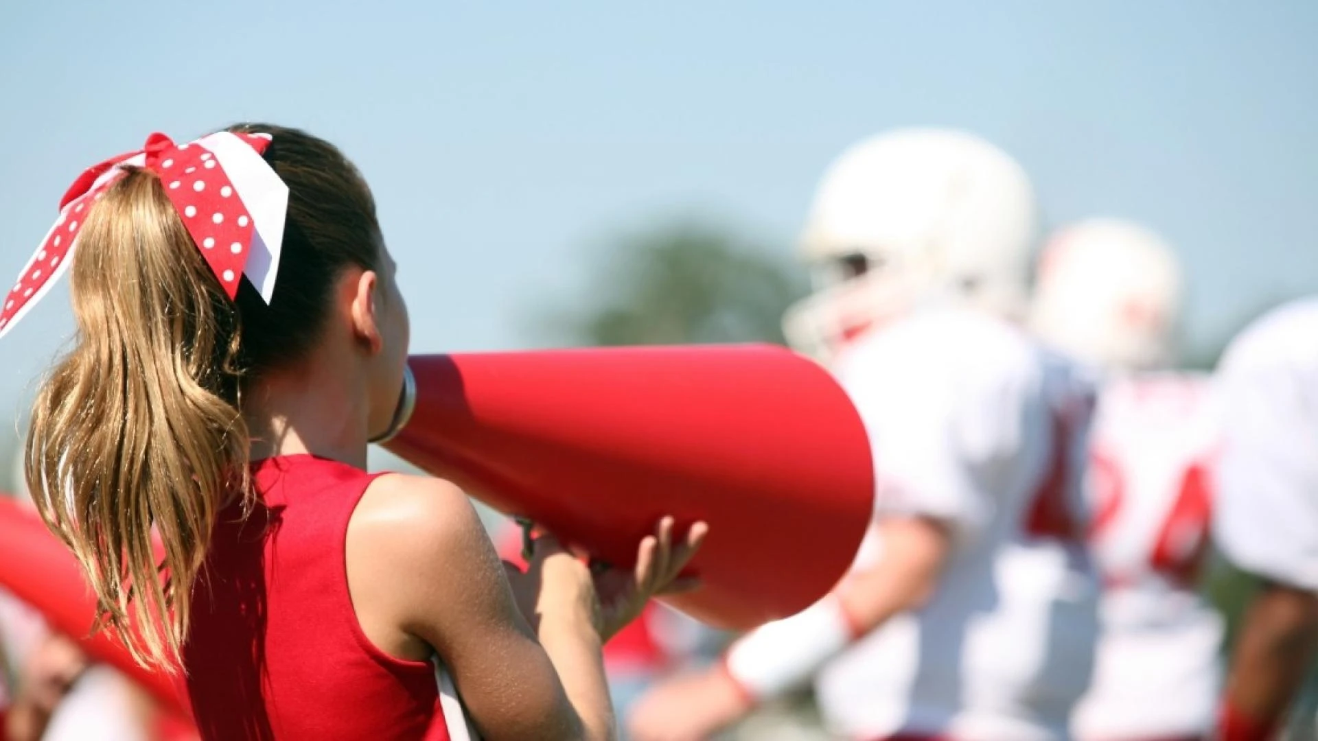 Cheerleading Megaphones: A Comprehensive Guide to Choosing the Right One