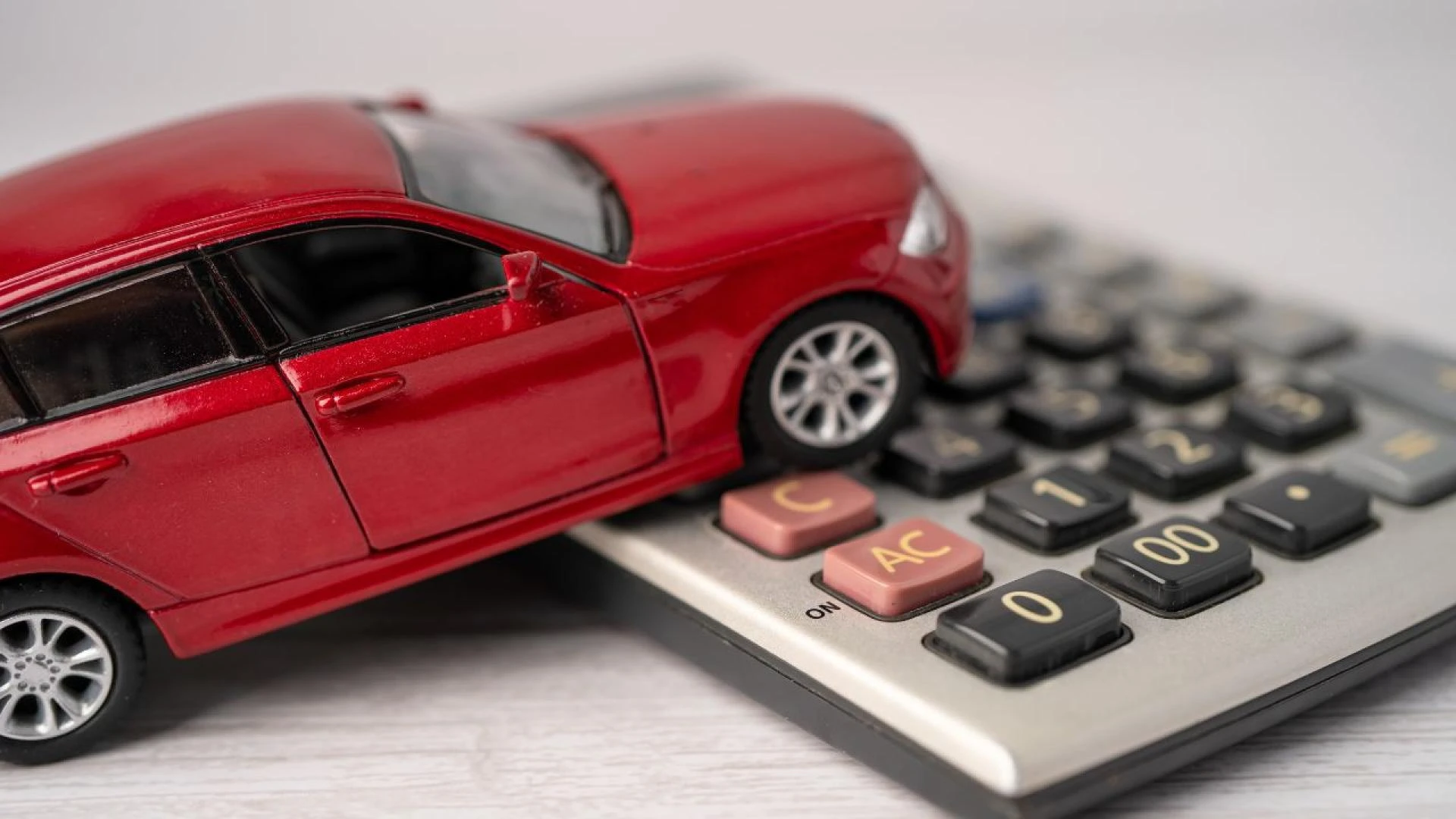 Calculate Your Monthly Car Payments with Our Auto Loan Calculator