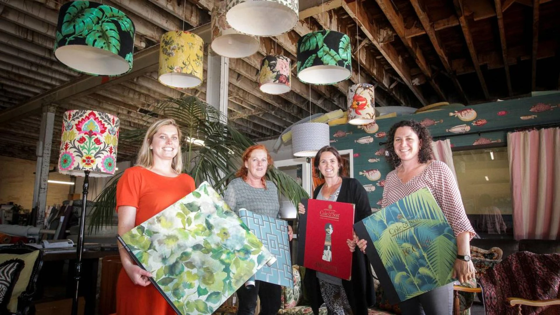 Outdoor Embellishment: How to pick versatile furnishings