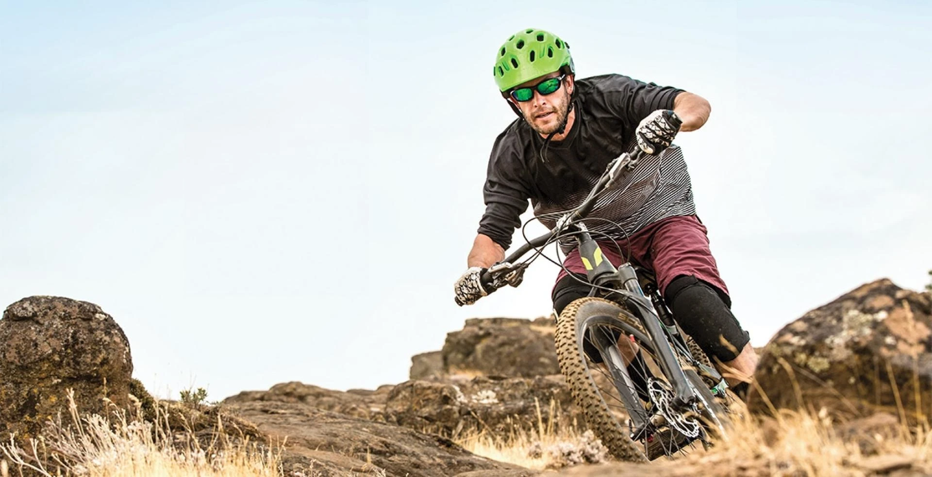 Why Motorcycle Goggles are Vital for Two-Wheeler Protection?