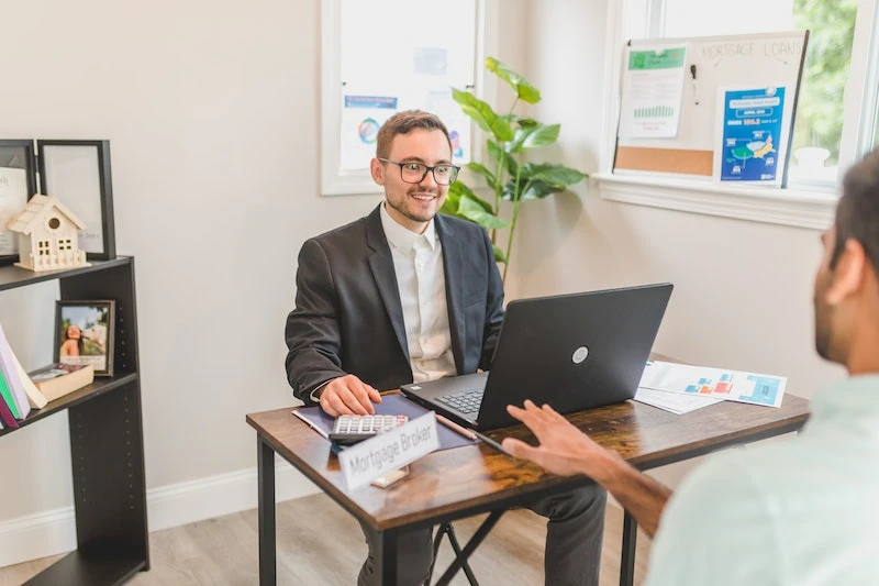 4 Reasons to Use the Services of a Mortgage Broker Hull