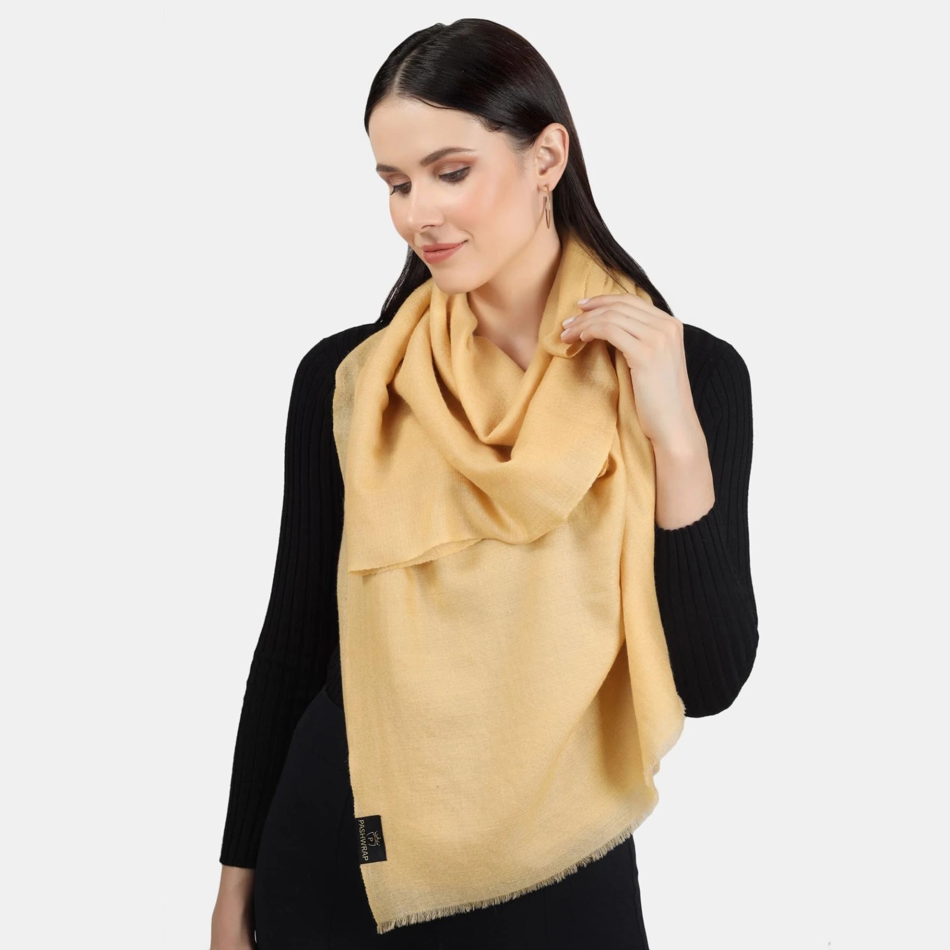 The Benefits of Cashmere Scarves and How to Style and Care for Them