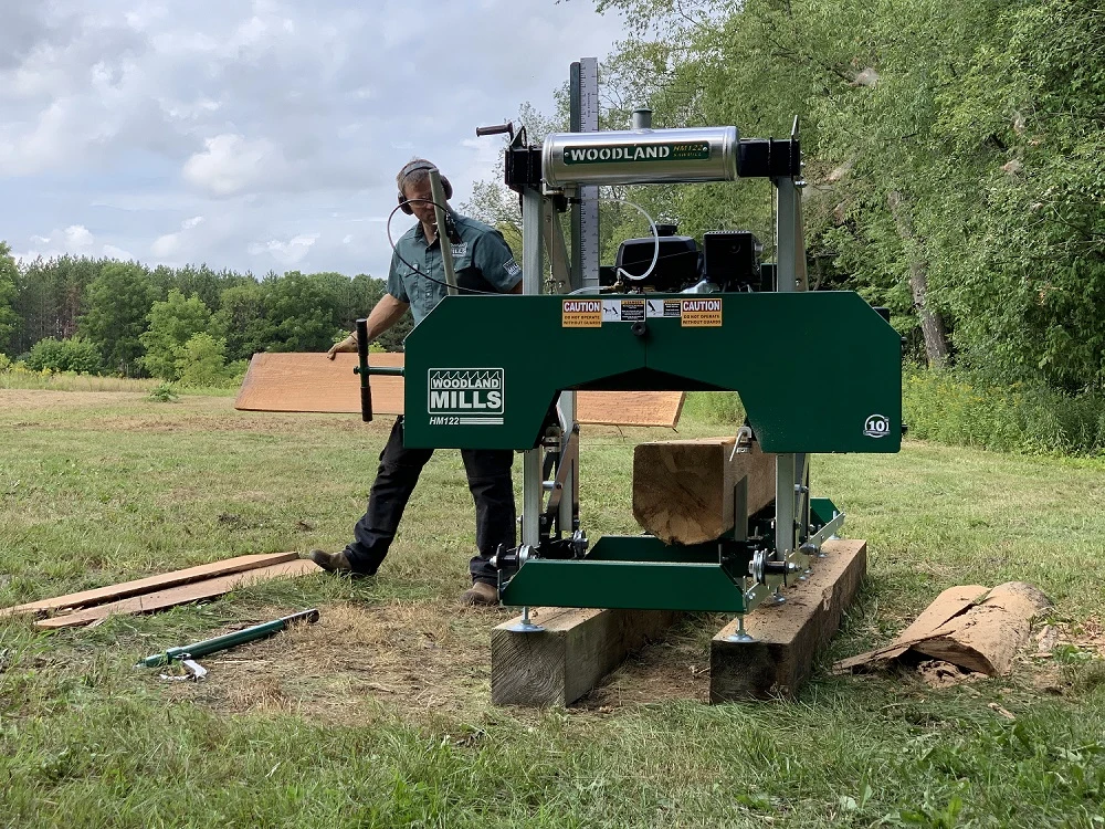 3 Reasons Your Next Bandsaw Sawmill Should Be Portable