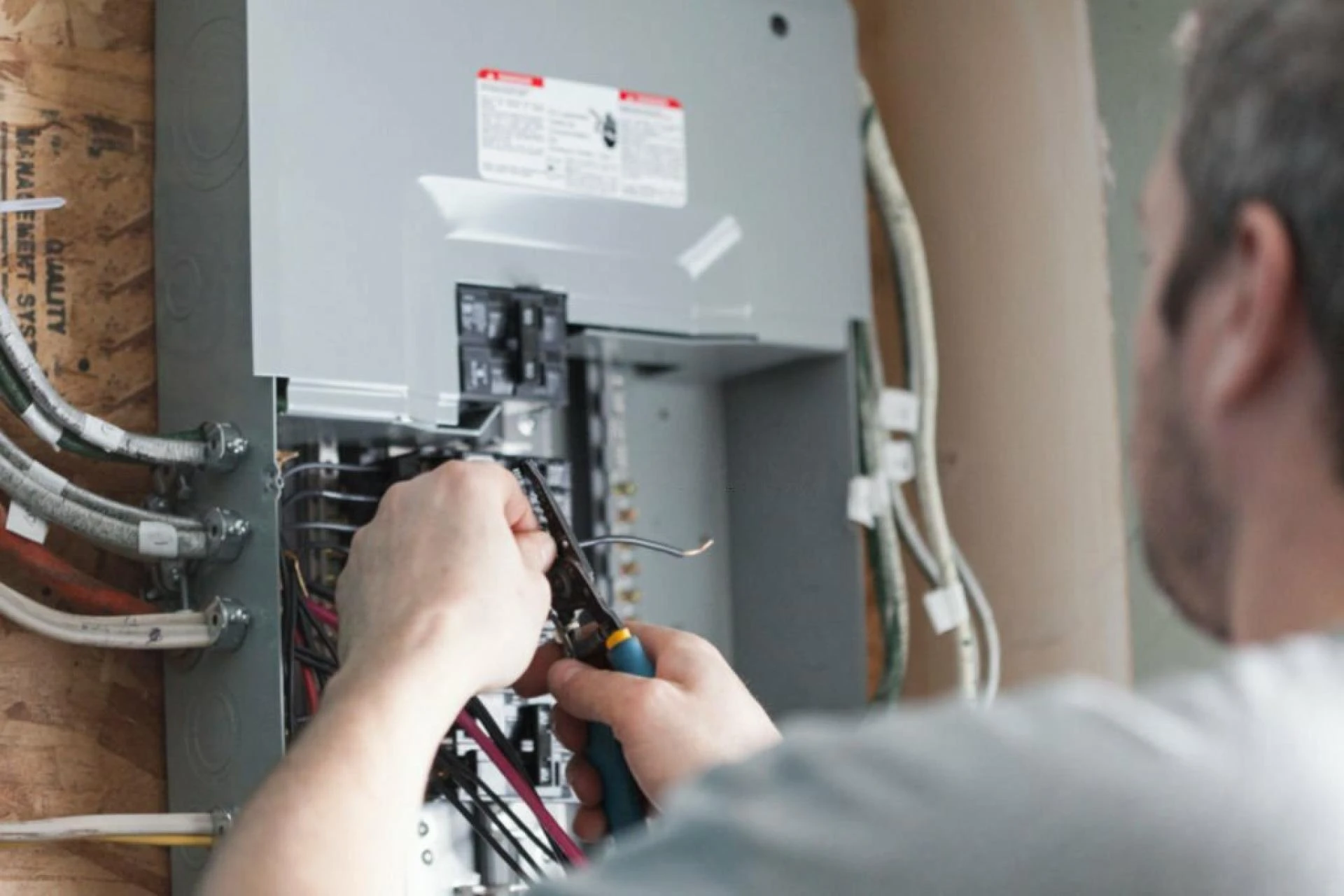 Empowering Business: Unveiling the Expertise of Local Commercial Electrical Contractors in North MA