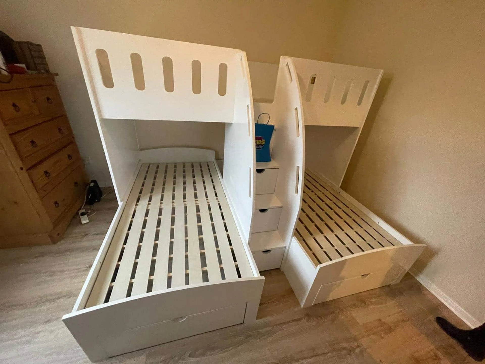 Bunk beds with steps are a great choice for children