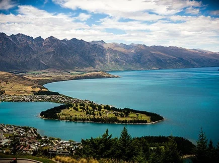 Queenstown, New Zealand: The Ultimate Holiday Destination