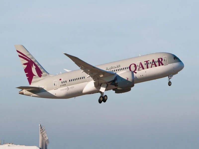 How do I Speak to a live person at Qatar Airways?