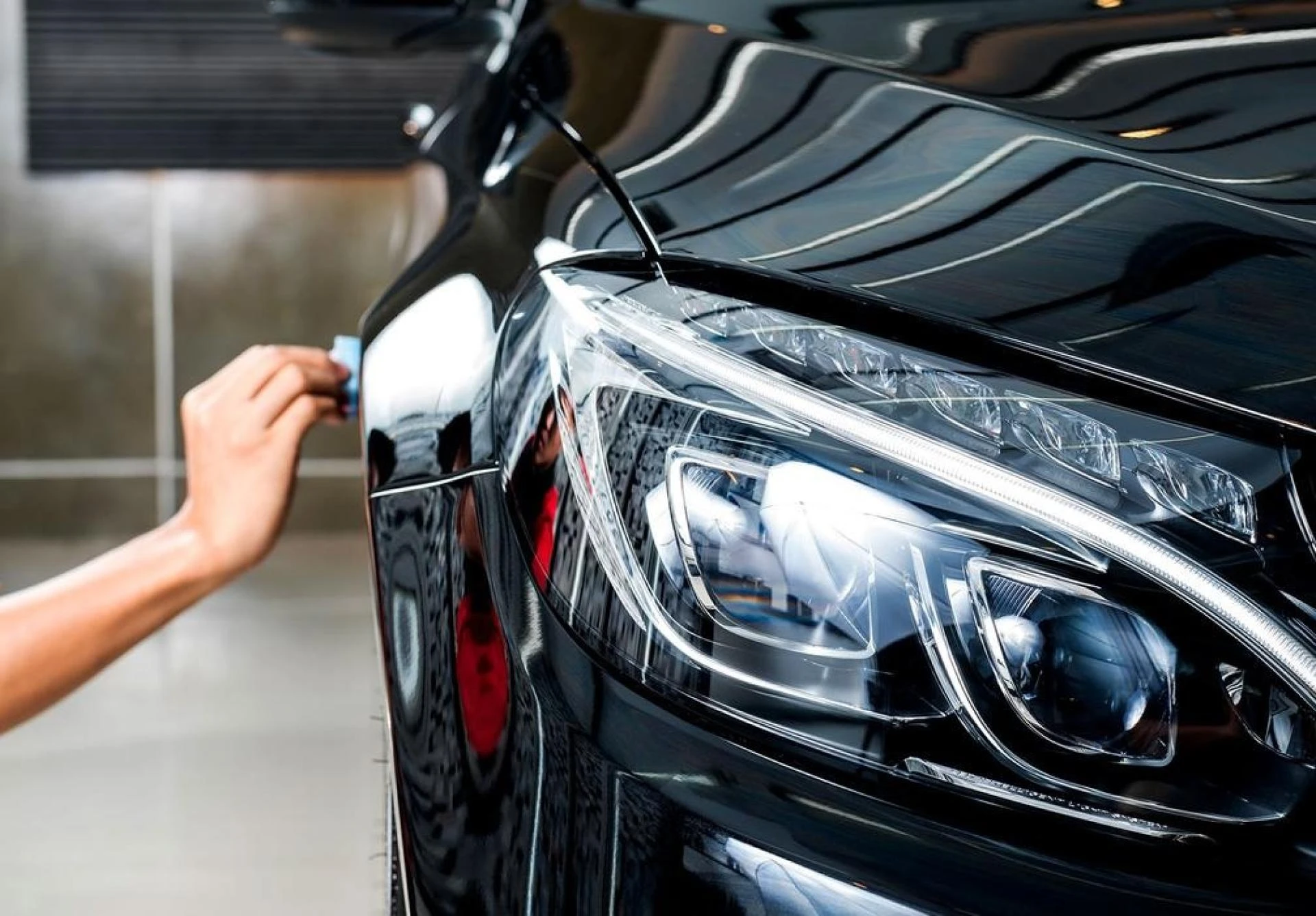 A Short Guide to Choosing the Right Car Detailing Service