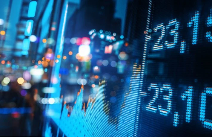 Why RoyalCBank Is Not Your Regular Broker for Trading Crypto Assets