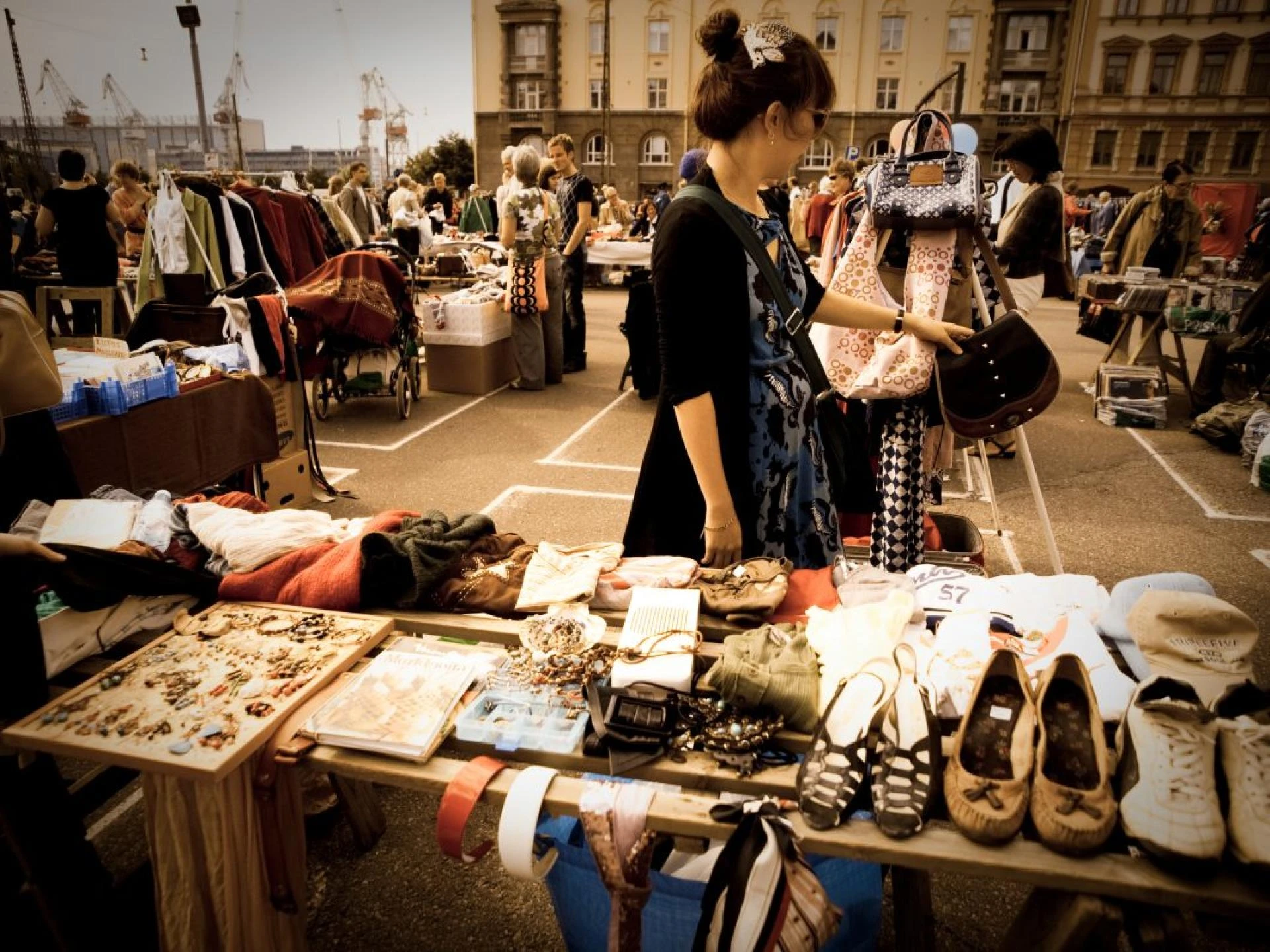 How To Make Money Selling At A Flea Market
