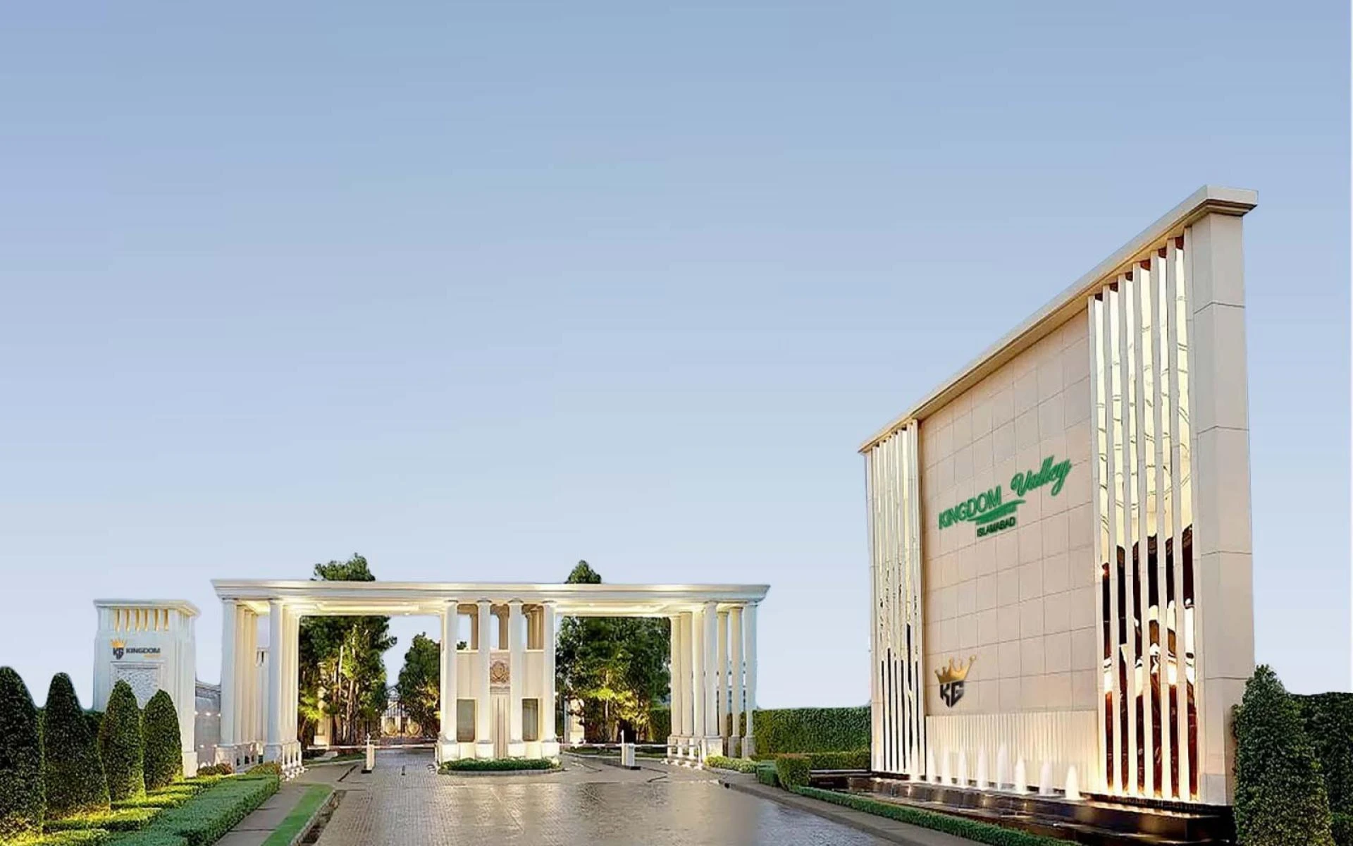 What type of properties are available in Kingdom Valley Islamabad?