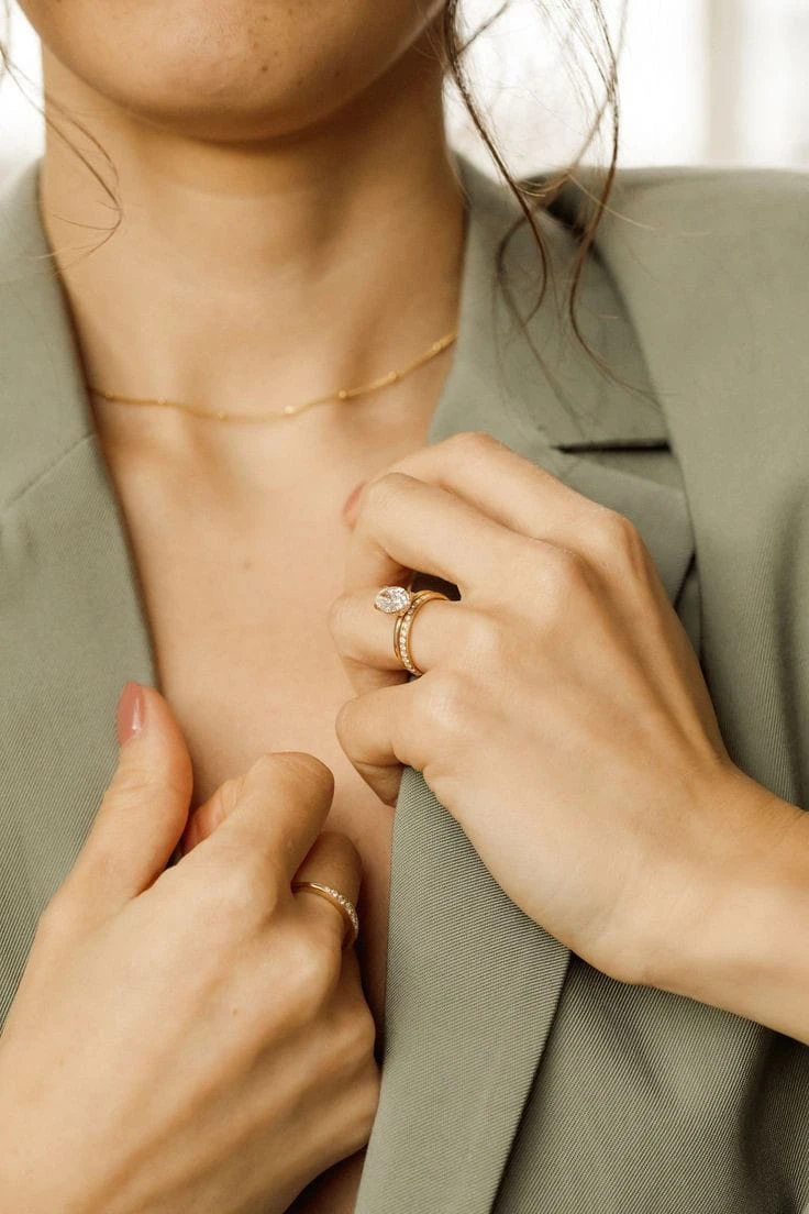 Elongated Oval Diamond In New York