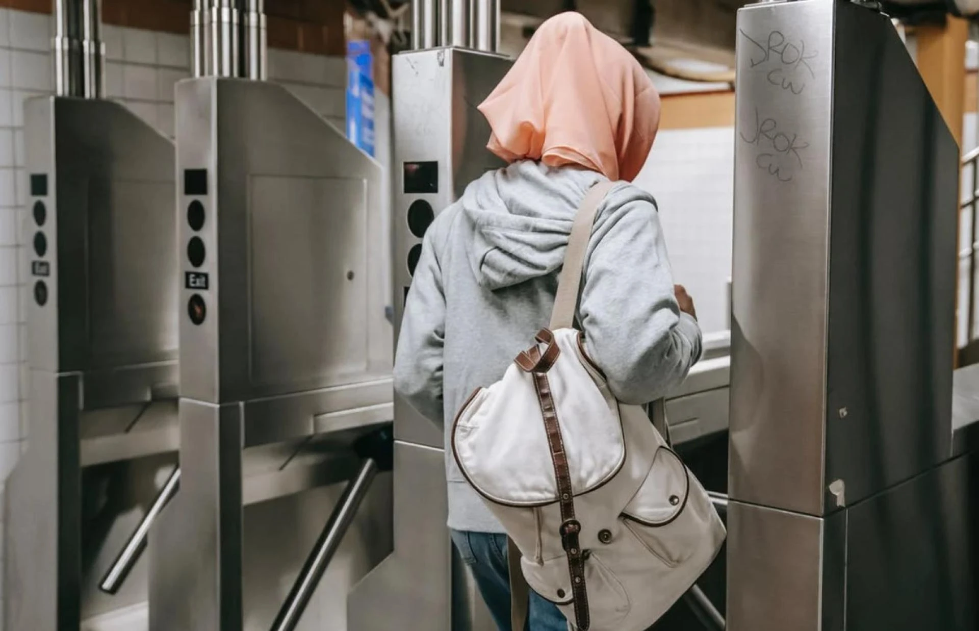 Advantages of Entry Points with Turnstile Systems