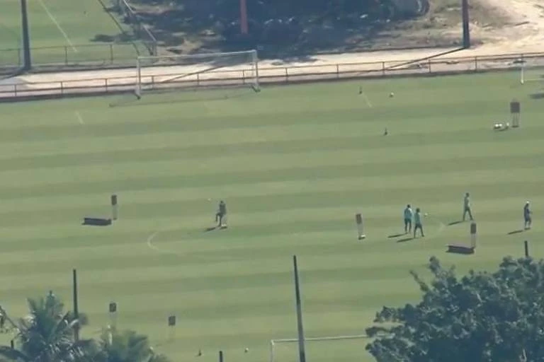 TV flagra treino do Flamengo, e prefeitura diz não recomendar retorno