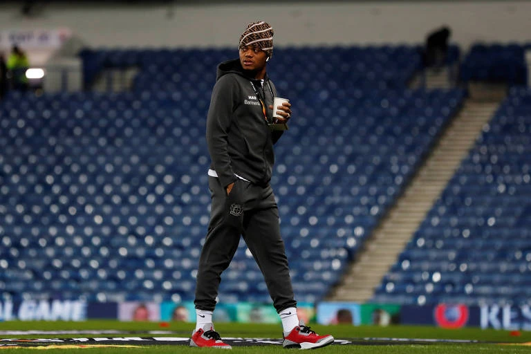 Brasileiros relatam como tem sido voltar aos treinos na Europa