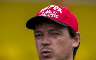 Não é justo chamar Luxemburgo de ultrapassado e Diniz de Professor Pardal