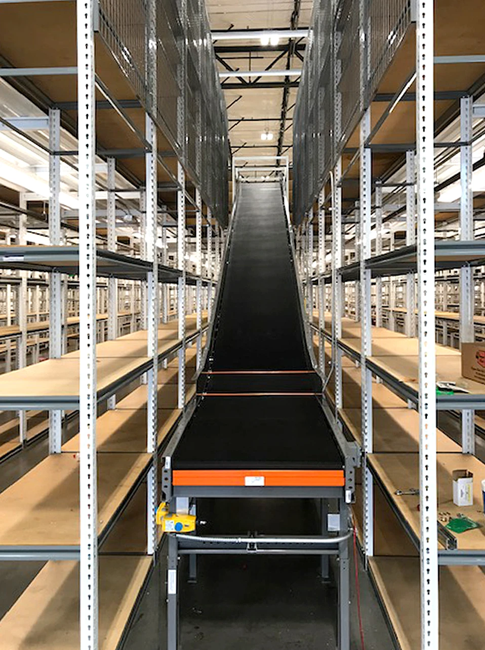 The Unmatched Efficiency of Boltless Steel Shelving for Storage