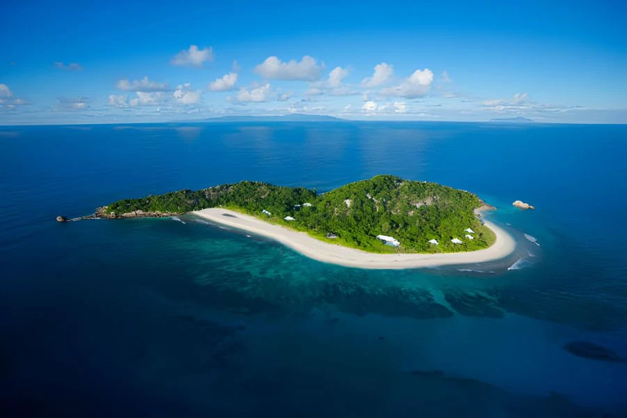 Exploring the 6 Must Visit Islands for Tourists in the Seychelles