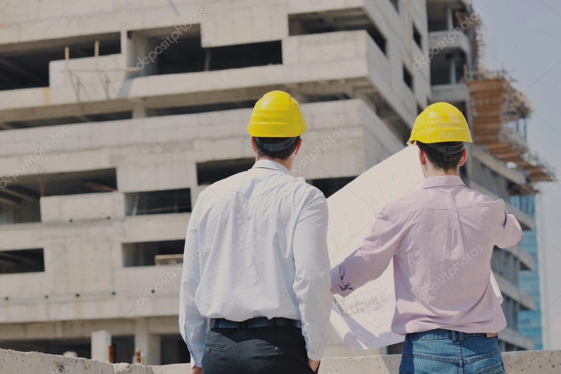 What Is A General Contractor? How Much Does Hiring One Cost?