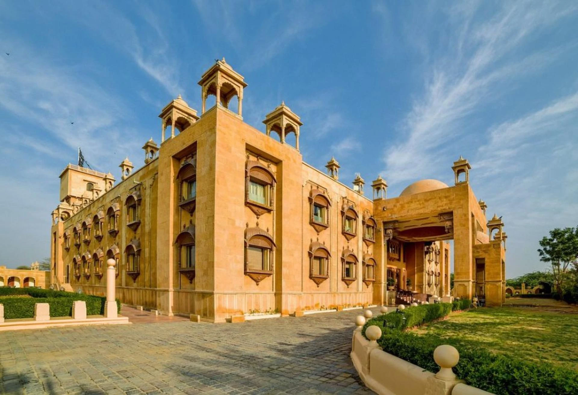 From Fort Views to Desert Retreats: Must-Stay Spots in Jaisalmer