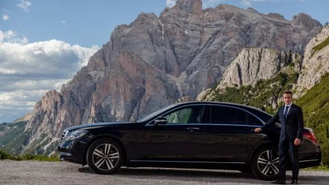Global Chauffeur Services: Arrive at Your Destination in Comfort and Style