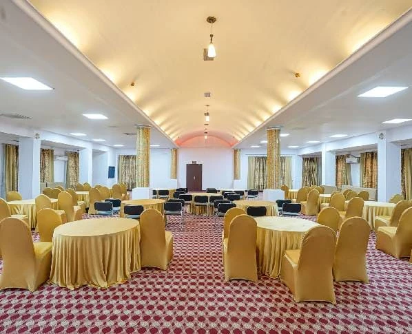 “Pahalgam Paradise: Discovering Opulence on a Budget”